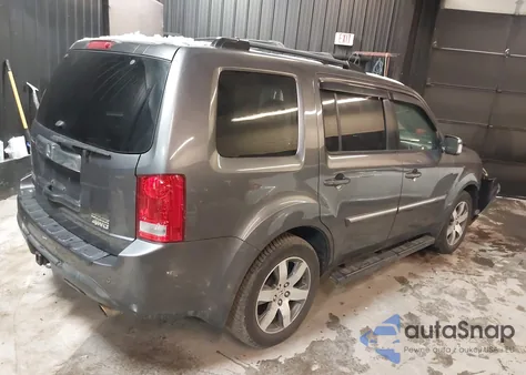 2015 Honda Pilot Touring z USA, uszkodzony, nr VIN 5FNYF4H94FB028535